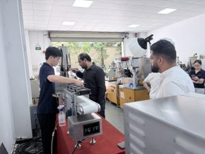 Twin-screw extruder